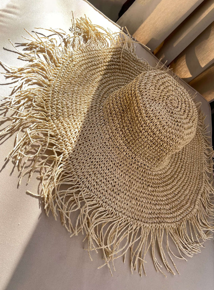 Tkaný slaměný rybářský klobouk