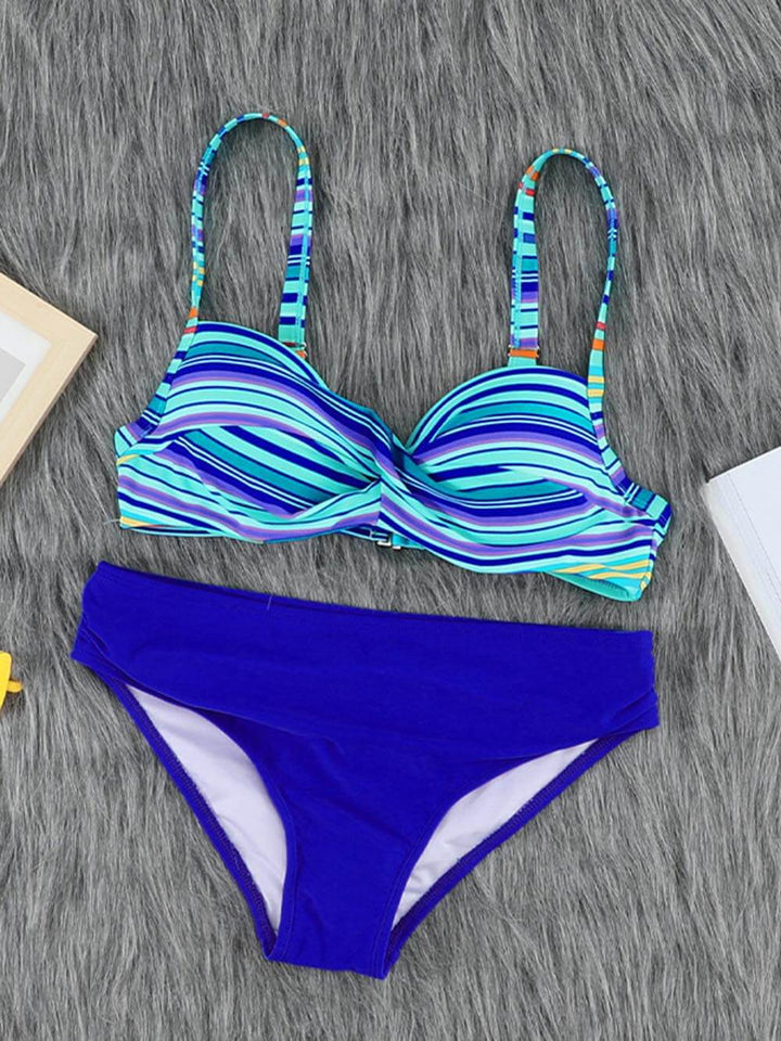 Set bikini a due pezzi con stampa leopardata a righe colorate push up