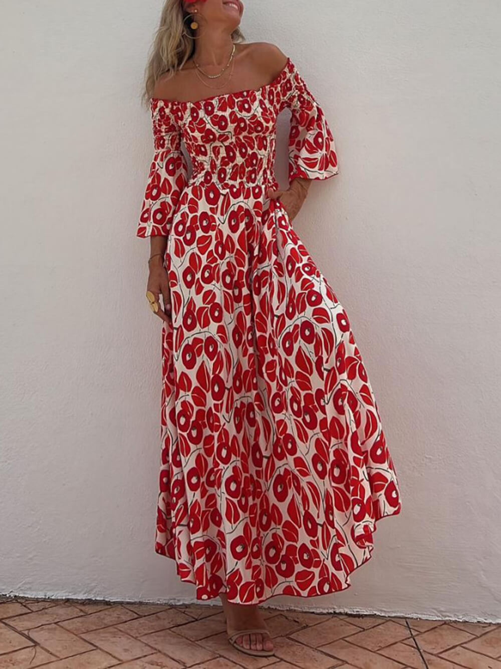 Gesmokte off-shoulder maxi-jurk met bloemenprint en zakken