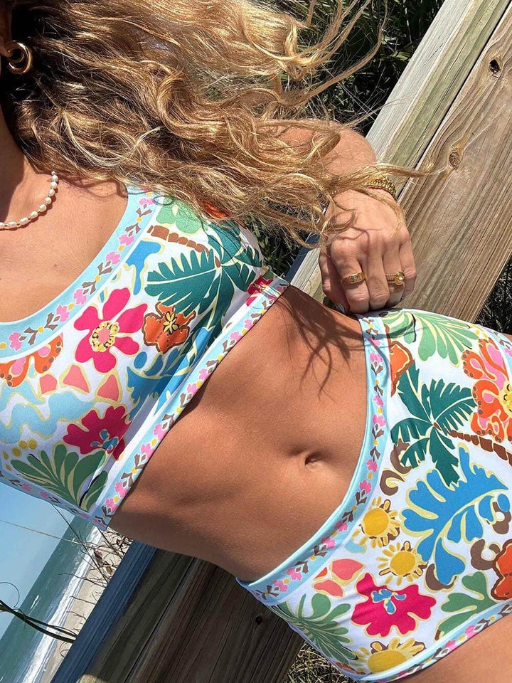 Bañador bikini elástico con estampado floral exclusivo