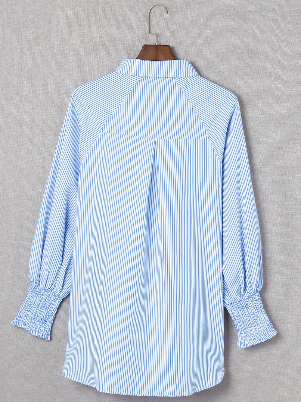 Camicia da fidanzato a righe con risvolto smock azzurro cielo con tasca