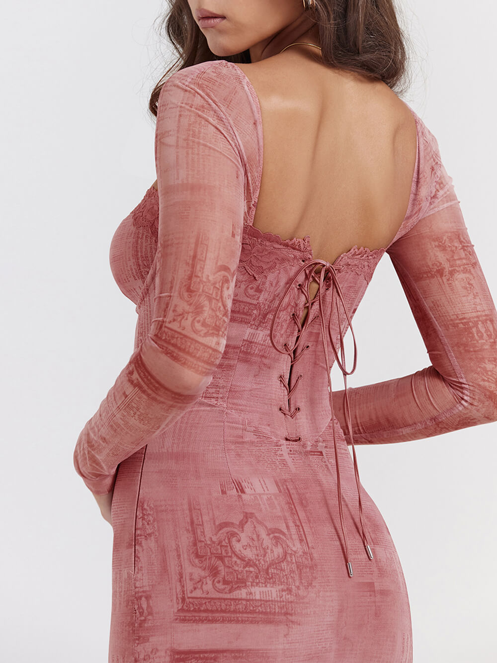 Rózsaszín mintás fűző ruha