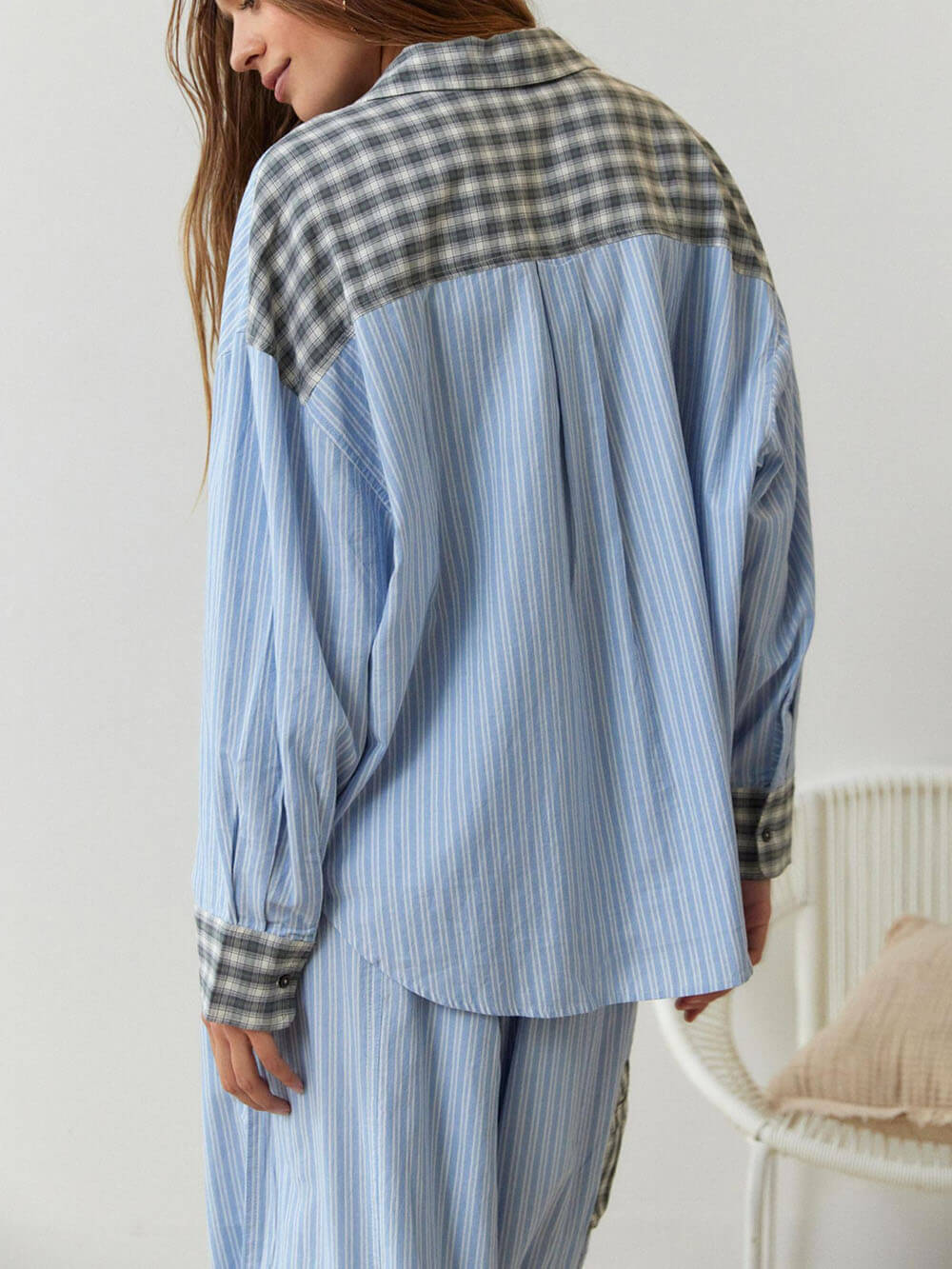 Conjunto de pijama con empalme suelto azul cielo