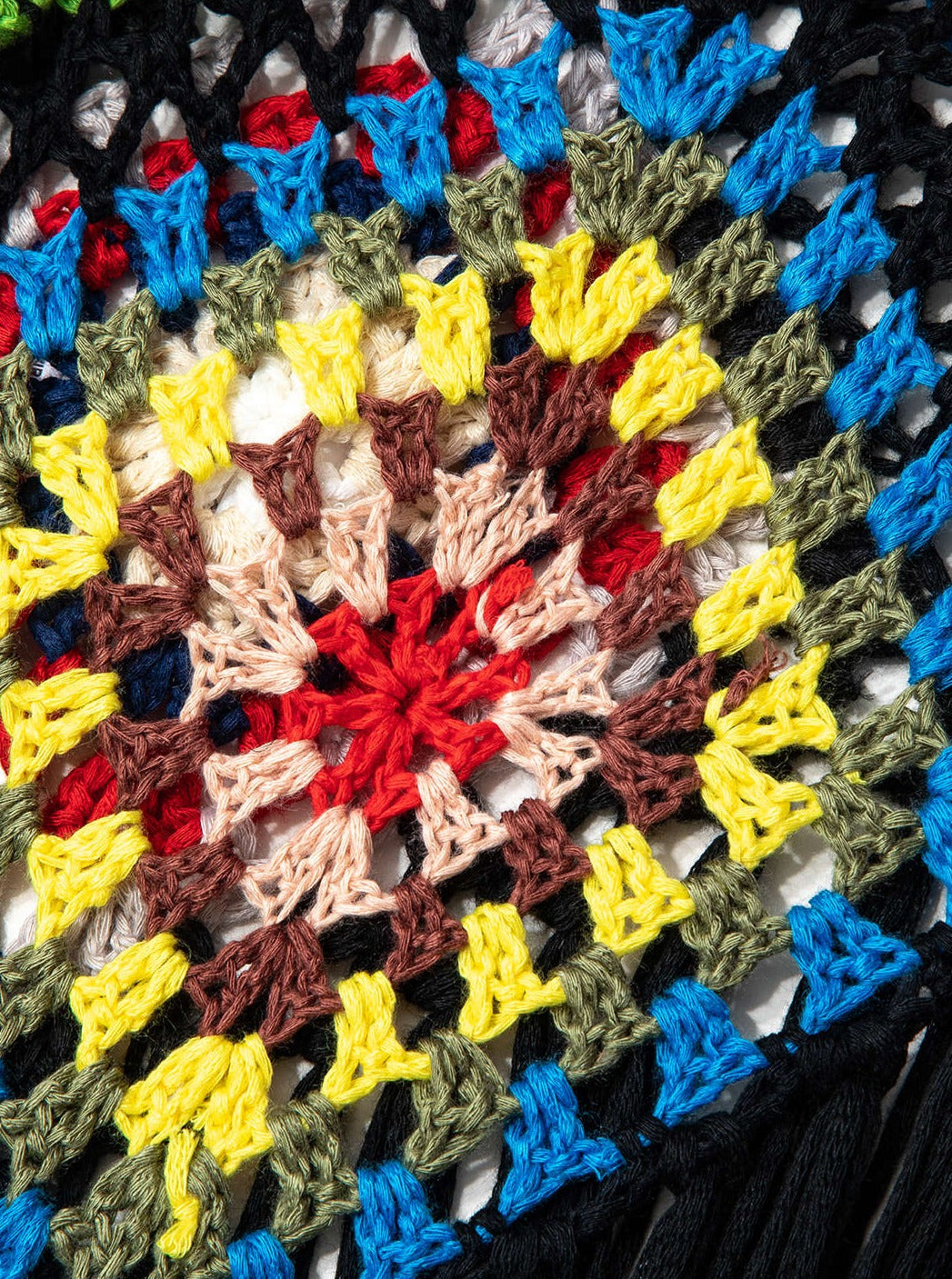 Haut caraco en tricot au crochet à franges à motif carré arc-en-ciel