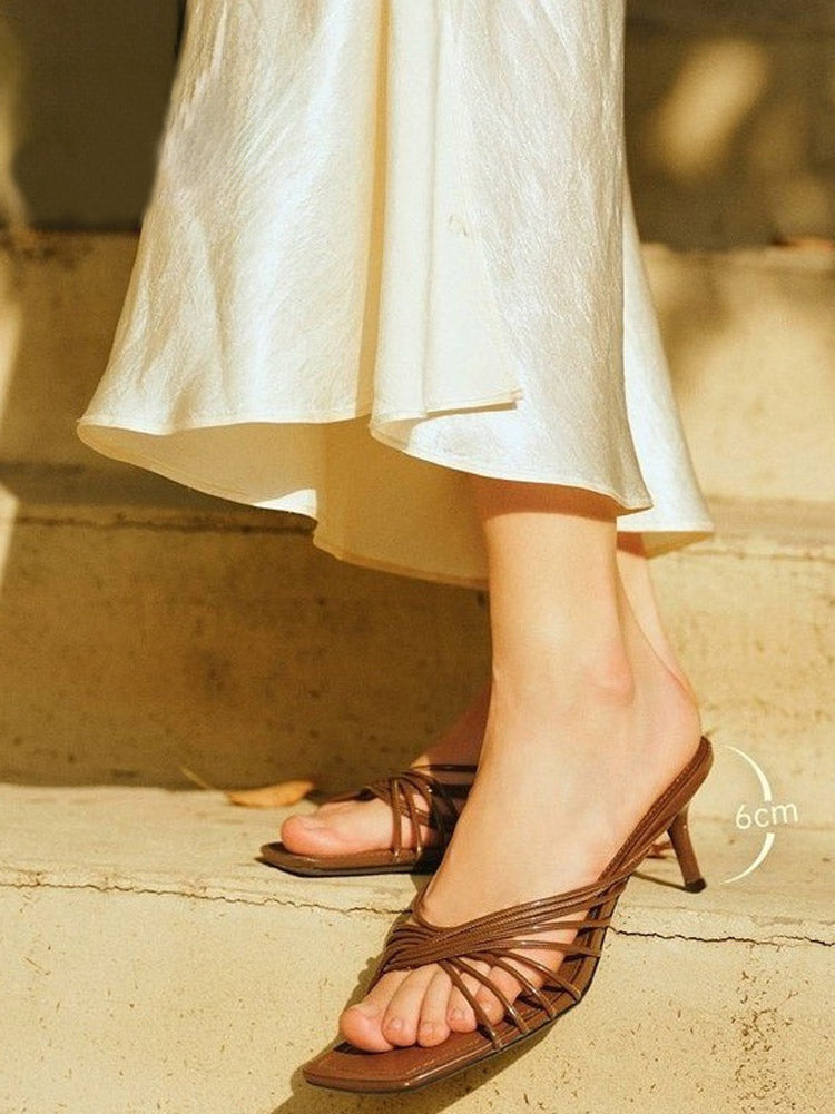 Simple romerske sko med tynde stropper