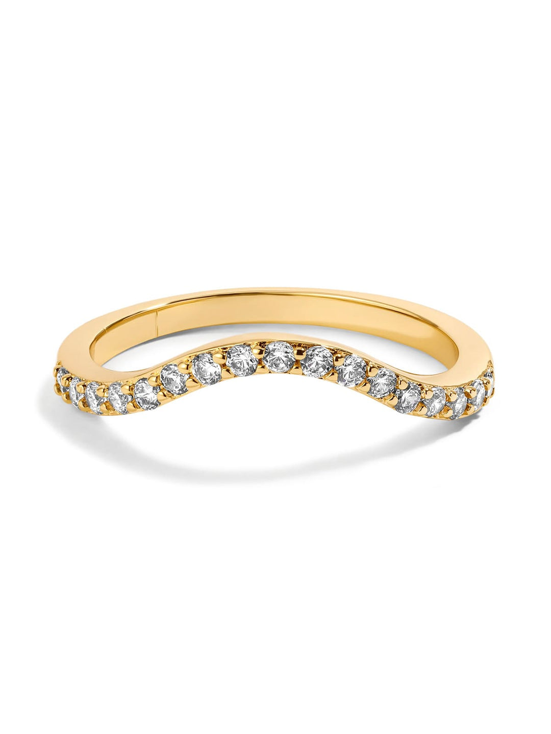 Elegante anello con diamanti intarsiati dalla linea ondulata